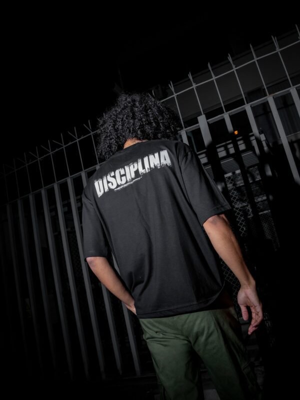 Polo Oversize Negro Disciplina - Imagen 2