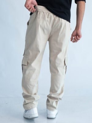 Jogger hueso oversize para hombre con bolsillos cargo, estilo urbano