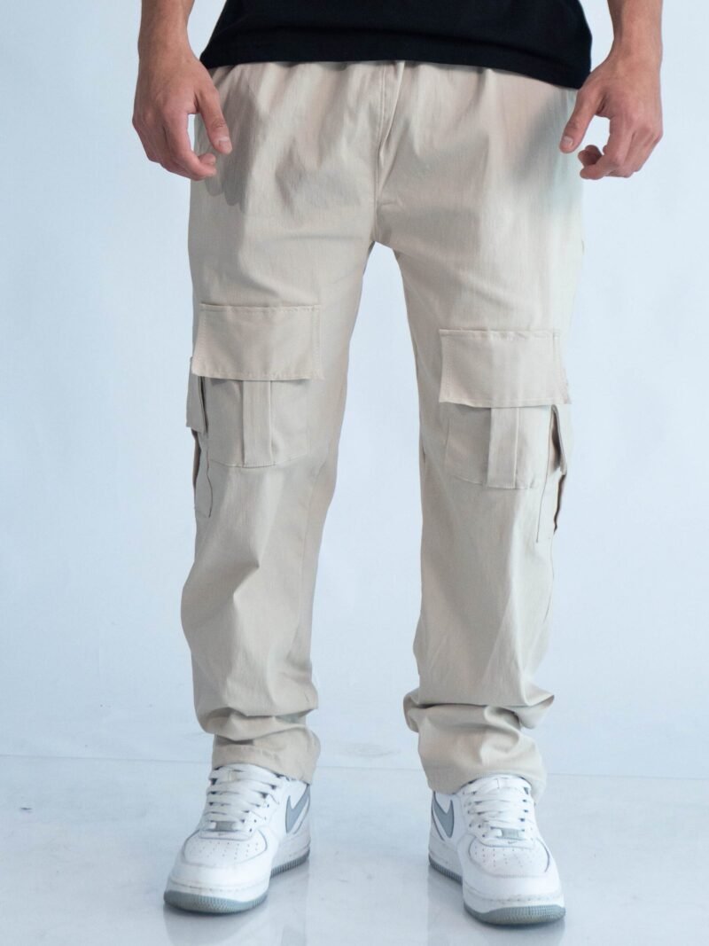 Jogger hueso oversize para hombre con bolsillos cargo, estilo urbano