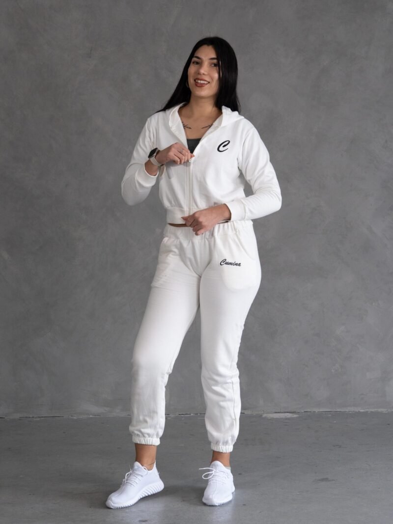 Polera para mujer. Polera Blanca. Variedad de colores y tallas.