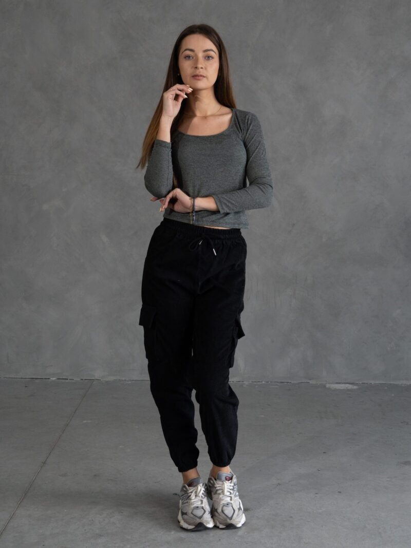 Jogger Negro Corduroy | Mujer