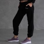 Jogger Negro Box | Mujer