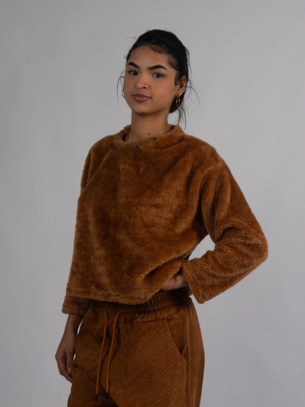 Polera Camell Peluche | Mujer