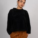 Polera Negro Peluche | Mujer