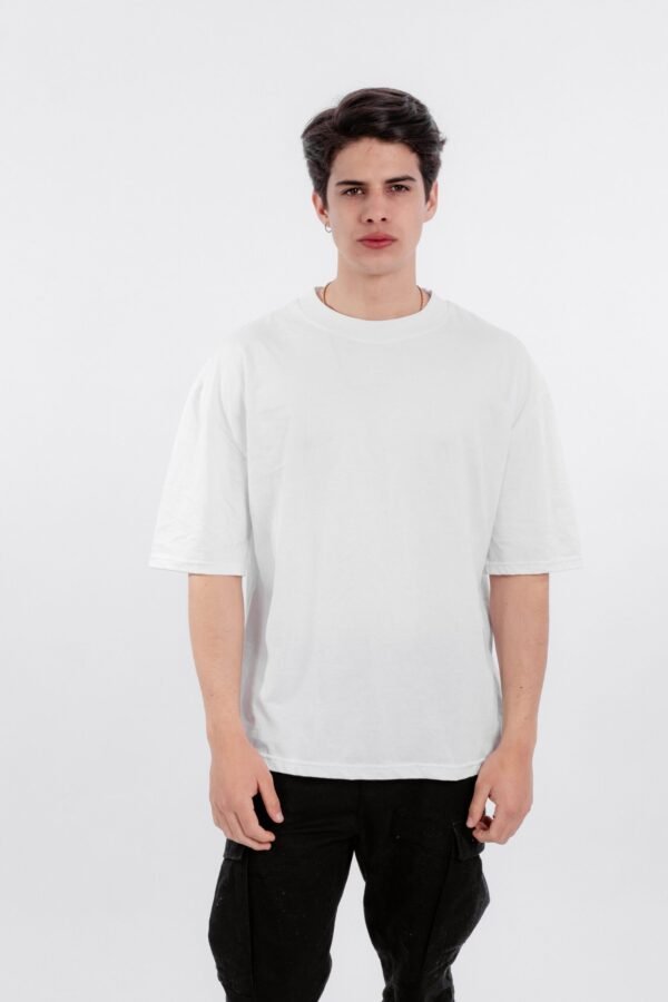 POLO OVERSIZE BLANCO (1) POLO OVERSIZE BLANCO