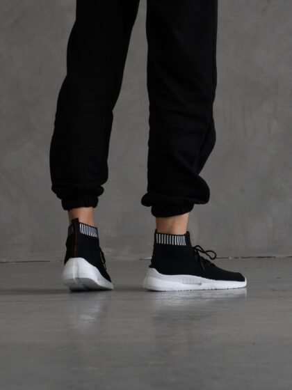 Zapatilla Negro Botines | Mujer