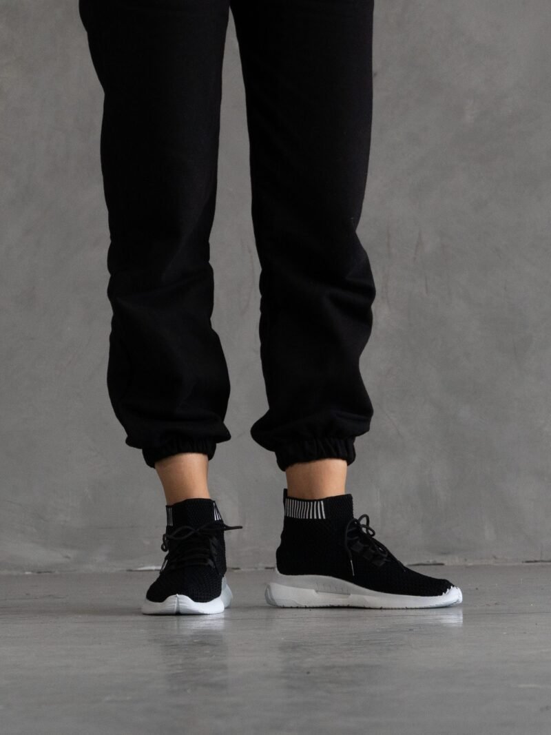 Zapatilla Negro Botines | Mujer