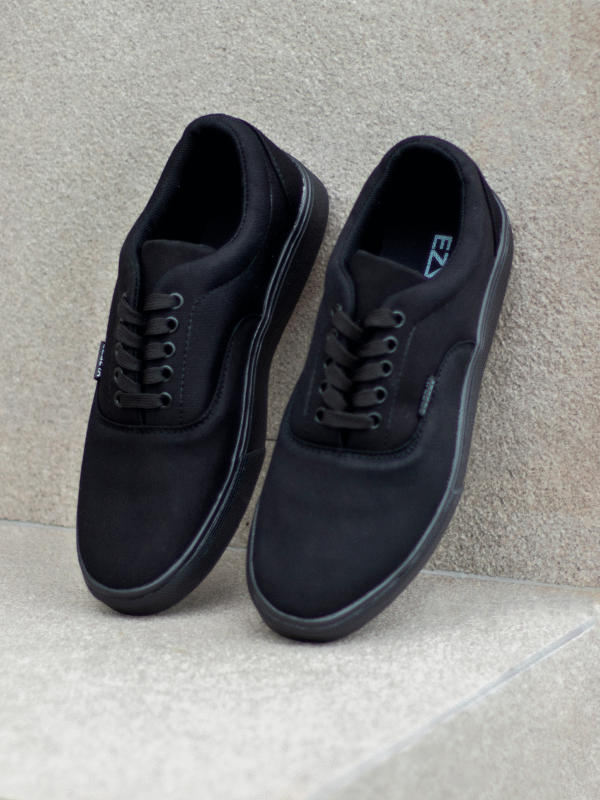 Zapatilla Negro Fine Ezzeta Hombre