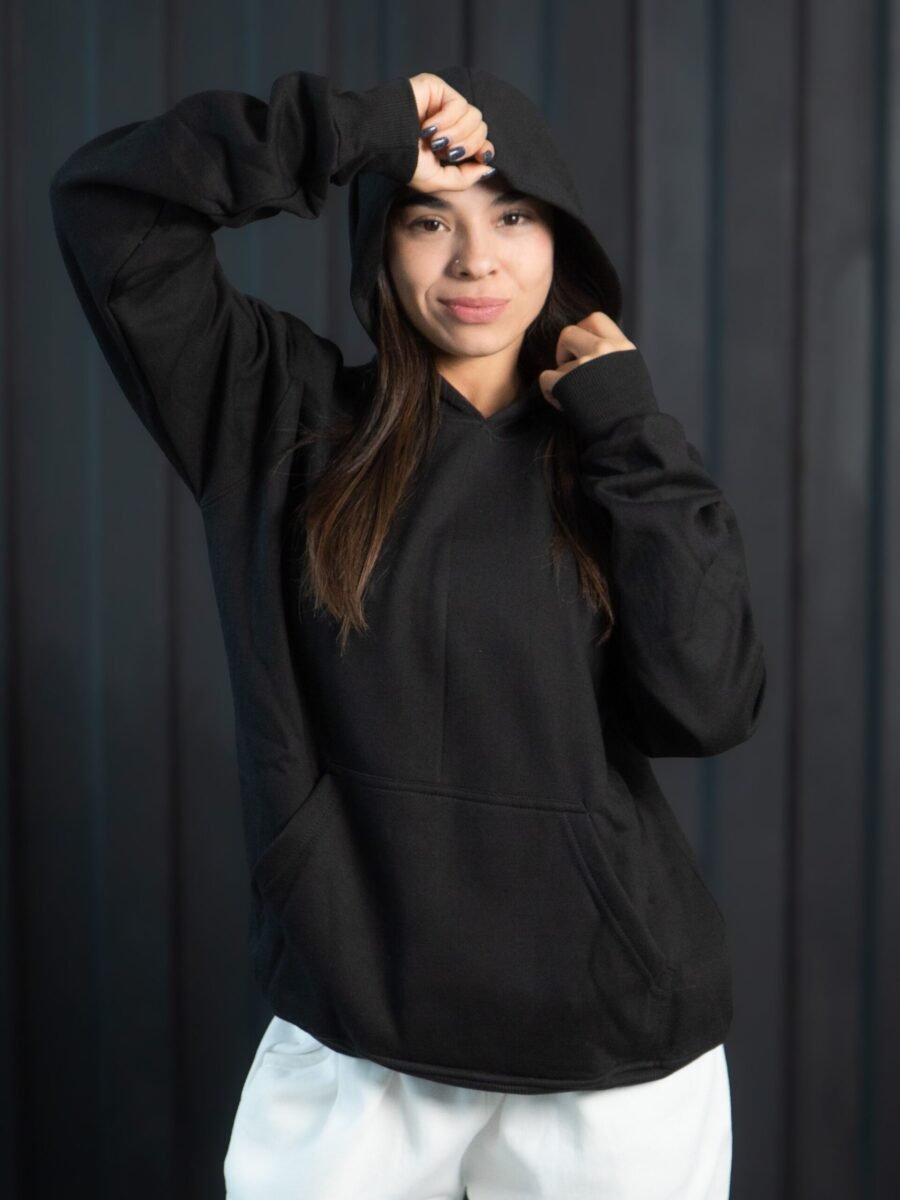 Polera Negro Clasica | Unisex - Imagen 3
