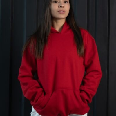 Polera rojo oversize de algodon con capucha