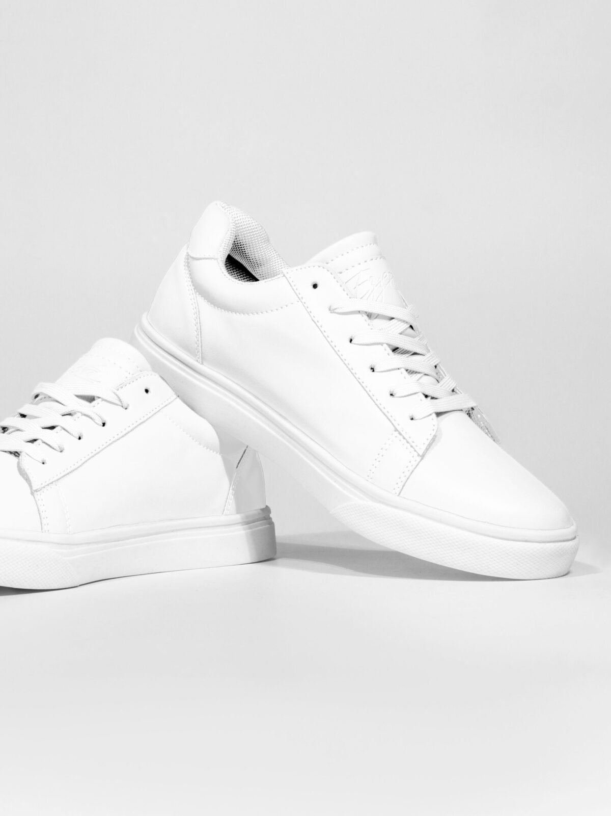 Zapatilla blanco cuerina Ezzeta para hombre