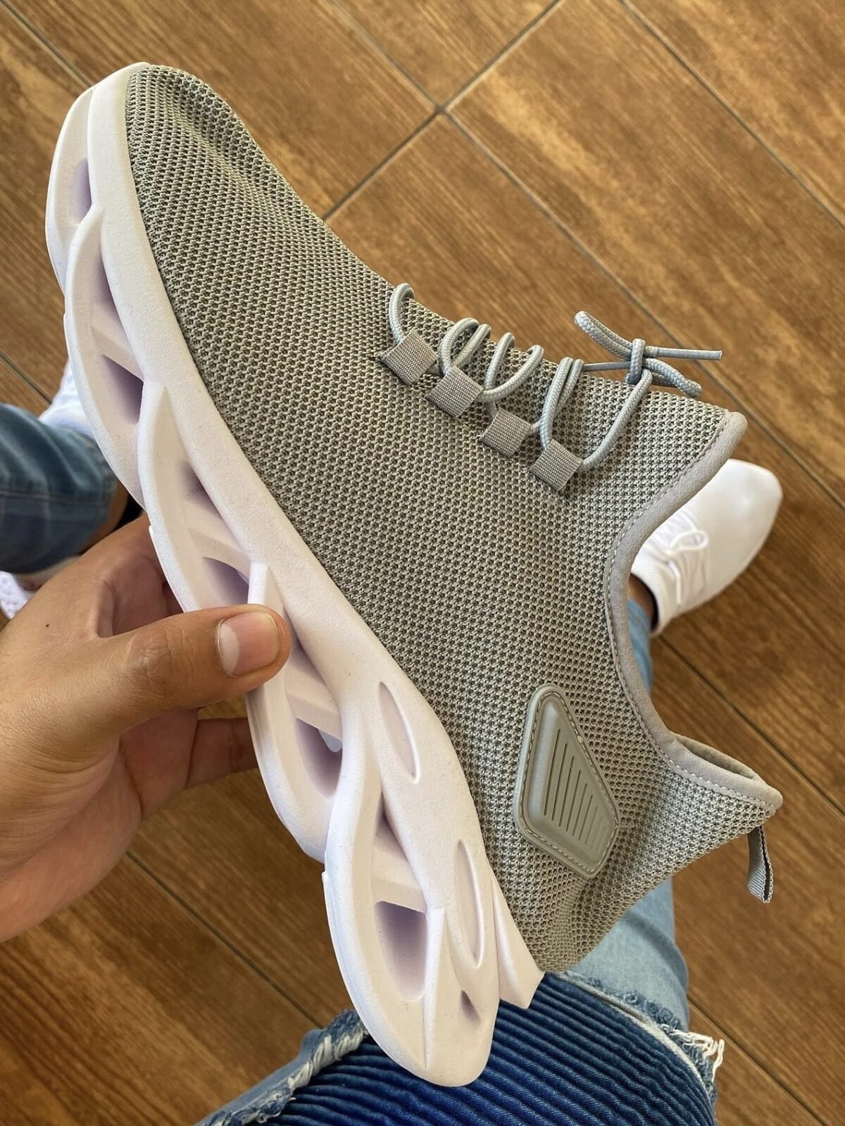 Zapatilla ploma suela blanca Braid para Hombre