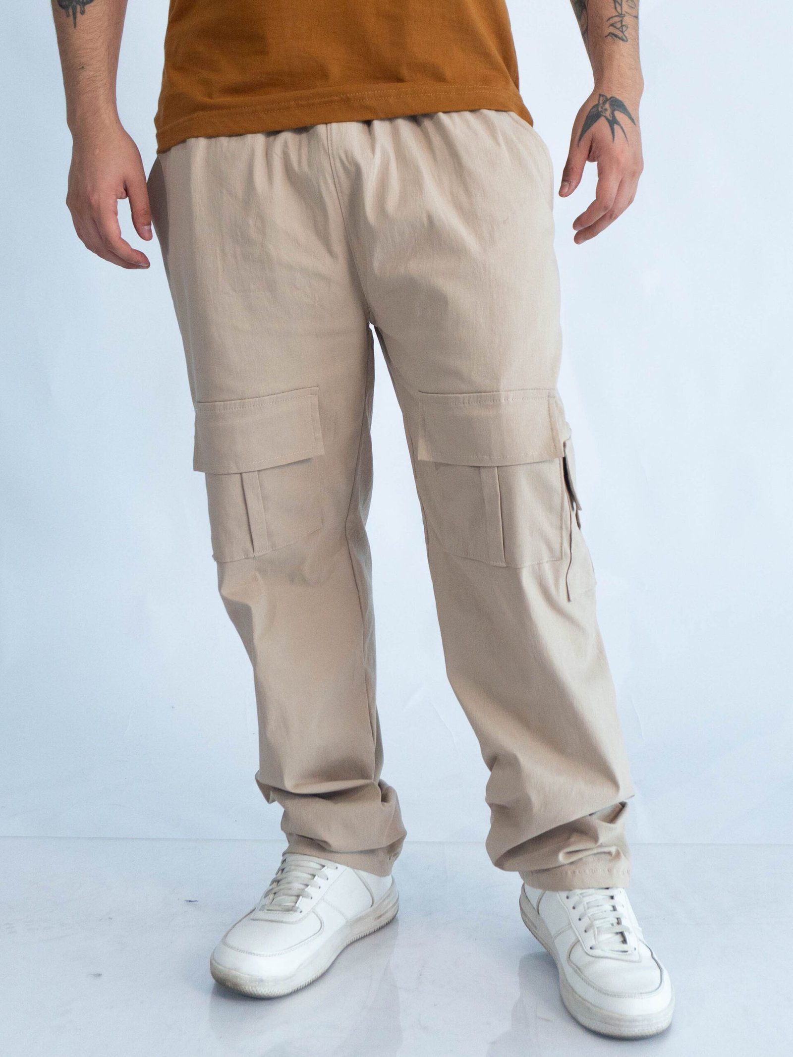 Jogger Beige Oversize para hombre de Ezzeta Company