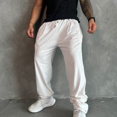 pantalón perla Old Money de Ezzeta, con estilo elegante y clásico.