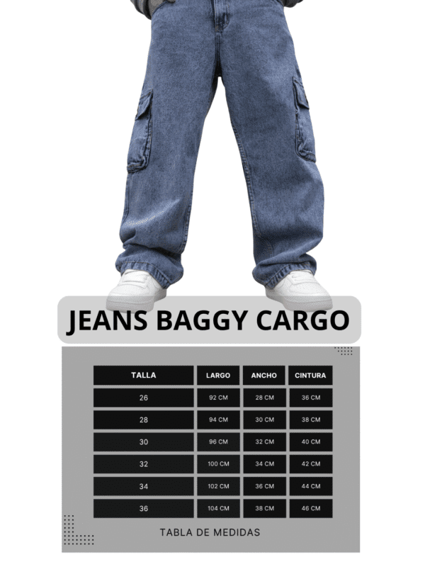 jean celeste cargo baggy de Ezzeta, mostrando el corte holgado 