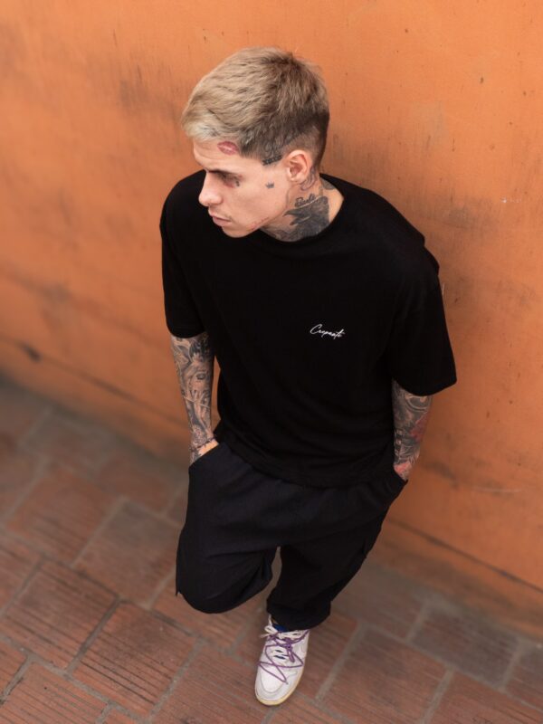 Polo Negro Basic Crepante para Hombre